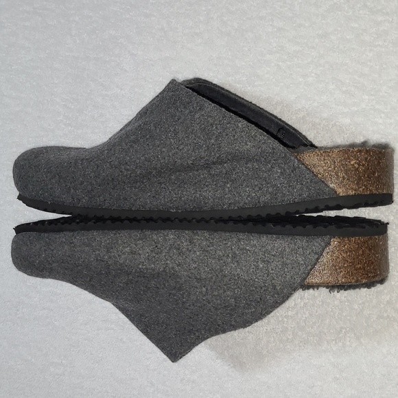 Steve Madden Gray Mules Slippers Minimalist Size 11 Men's - Picture 5 of 6